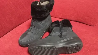 Botas negras con forro de pelo