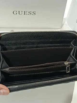 Cartera Guess Negra Piel Sintética