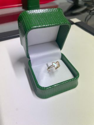Anillo Oro 18K  Nácar Mariposa