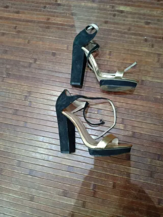 Zapato de tacón talla 38