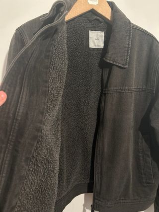 Cazadora Mango forrada color negro lavado