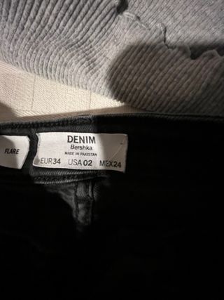 Conjunto vaquero y chaqueta azul