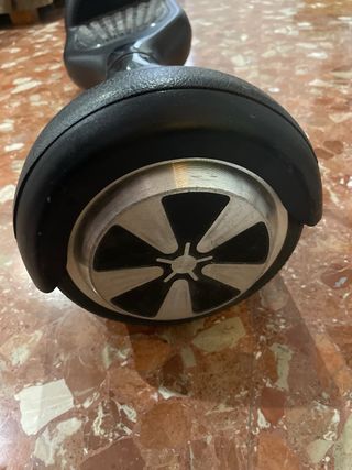 Hoverboard negro con cargador