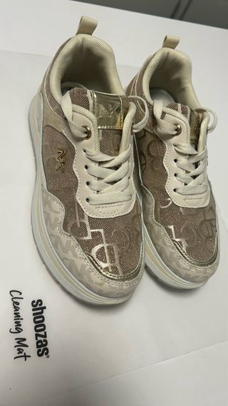 Zapatos Mujer Beige y Dorado