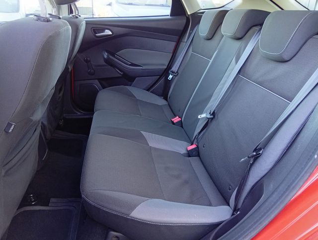 Ford Focus 1.6 TI-VCT TREND 125 2011