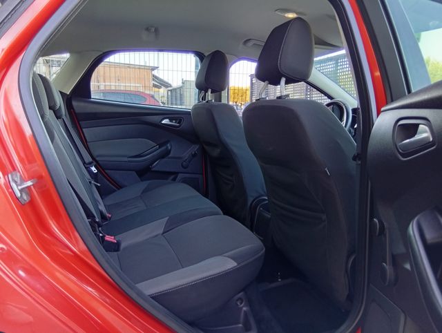 Ford Focus 1.6 TI-VCT TREND 125 2011