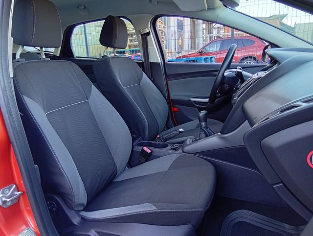 Ford Focus 1.6 TI-VCT TREND 125 2011