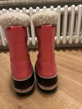 Botas Sorel rosas y negras como nuevas talla 36