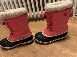 Botas Sorel rosas y negras como nuevas talla 36
