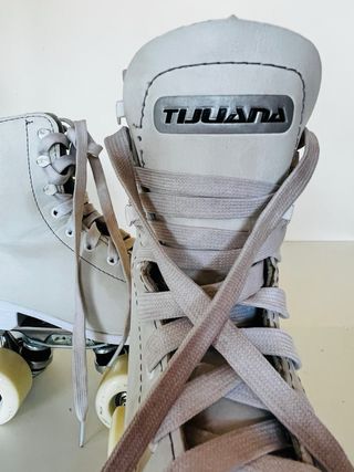 Patines 4 ruedas Clásicos Blancos TIJUANA