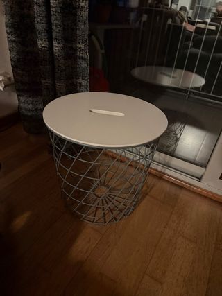 Mesita auxiliar Ikea con almacenaje