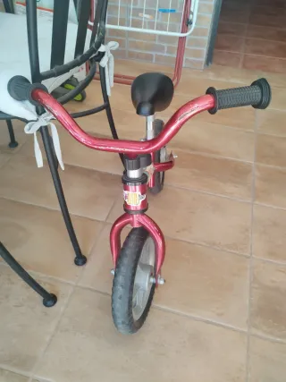 Bici de aprendizaje Chicco roja