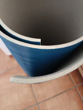 Colchoneta enrollable azul