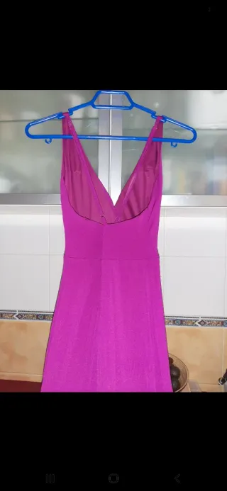 Vestido de fiesta largo con abertura