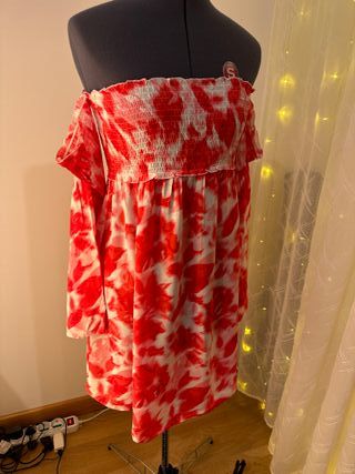 Vestito copricostume rosso e bianco