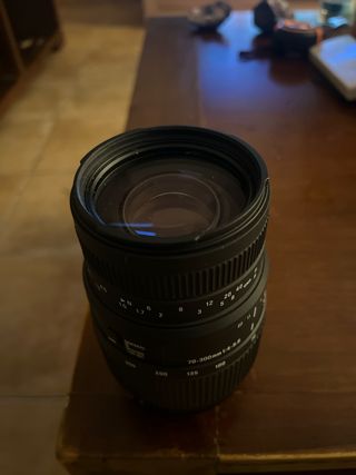 Objetivo Sigma 70-300mm f/4-5.6 Macro