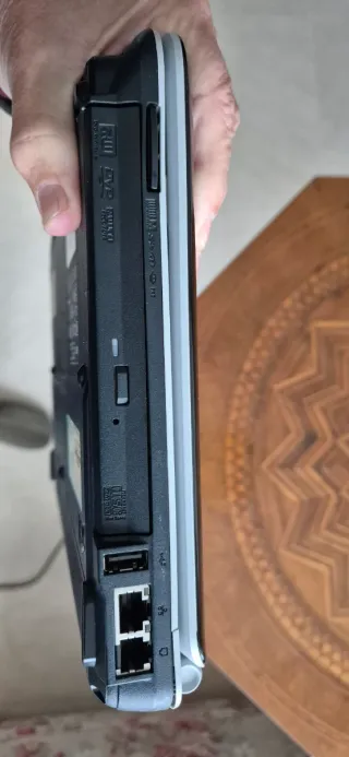 Portátil Acer Negro y Plateado