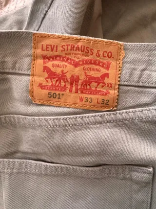 Pantalón Levis Beige talla 40-42