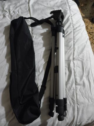Trípode para videocámara con funda