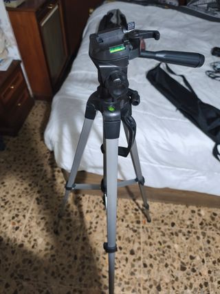 Trípode para videocámara con funda
