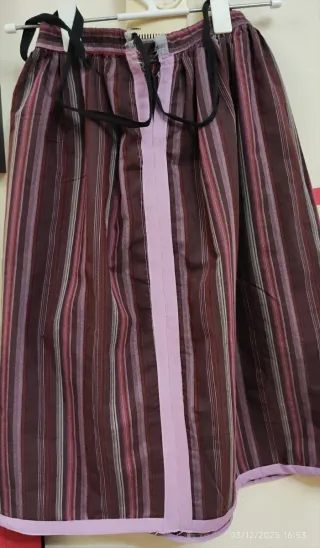 Conjunto falda y blusa niña