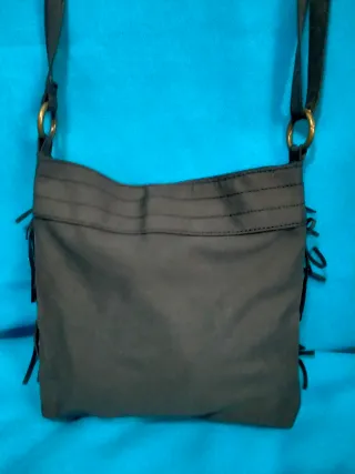 Bolso cruzado negro con flecos, negro
