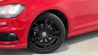 Volkswagen Golf 2.0 TDI 150 CV | Manual 6V R-Line