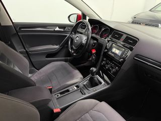 Volkswagen Golf 2.0 TDI 150 CV | Manual 6V R-Line