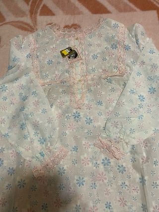 Camisón vintage floral blanco y rosa