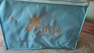 Cuna de viaje infantil con estampado