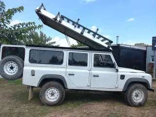 Land Rover Defender 2005