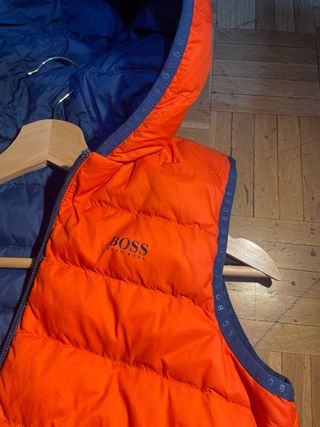Chaleco Boss reversible azul y naranja