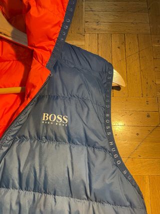 Chaleco Boss reversible azul y naranja