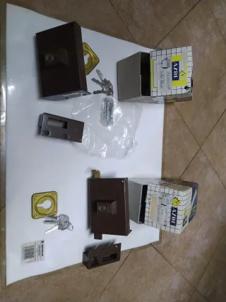 Cerraduras AZBE Nuevas (2 unidades)