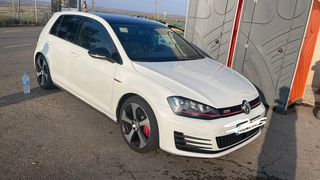 Volkswagen Golf GTI Performance NACIONAL