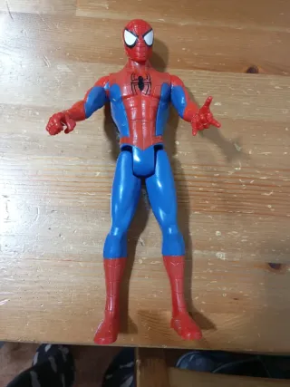 Lanzador Spiderman y 2 Muñecos Spiderman