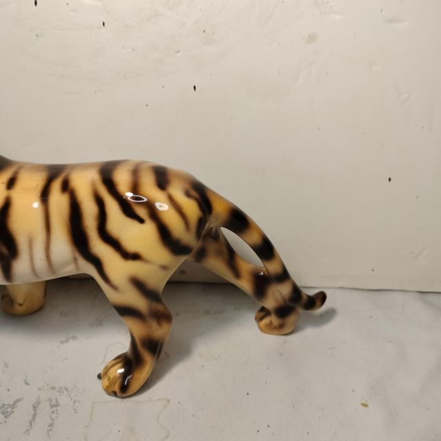 Figura Porcelana - Italia- Tigre .