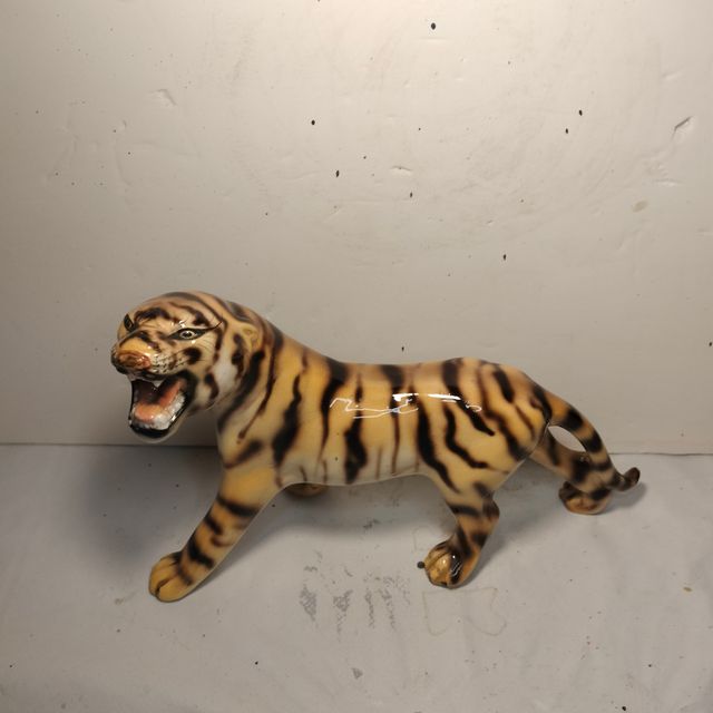 Figura Porcelana - Italia- Tigre .