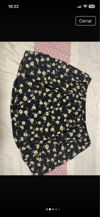 Falda floral negra Primark