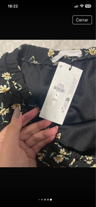 Falda floral negra Primark