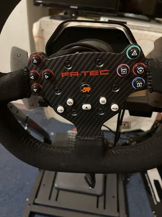 Volante y pedales FR-TEC Consola/PC