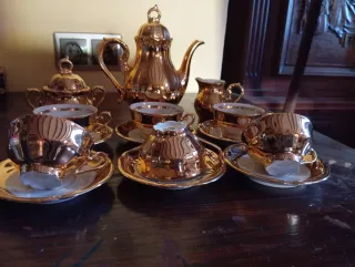 Juego de café porcelana dorado