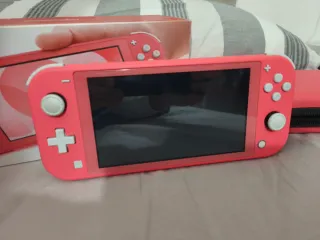 Nintendo Switch Lite Coral