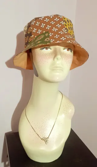 Sombrero reversible nuevo