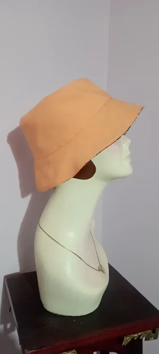 Sombrero reversible nuevo