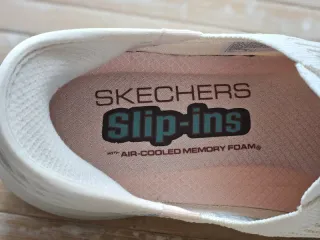 Zapatillas Skechers Slip-ins Mujer Beige