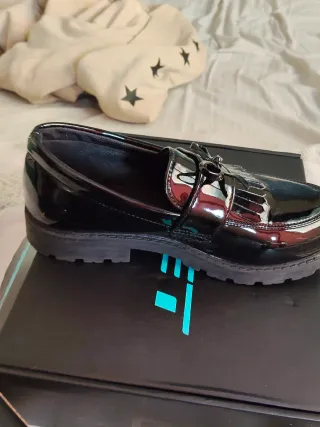 Mocasines charol negros niña/adulta T35