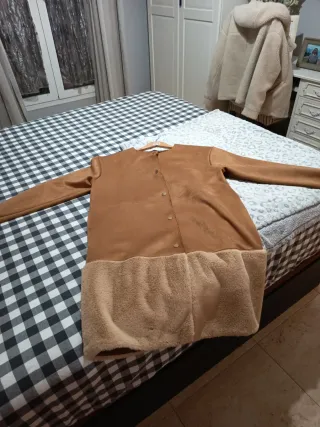 Abrigo antelina camel nuevo