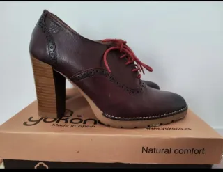 Zapato Yokono piel cordones tacón