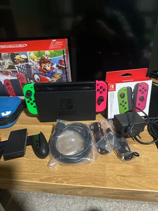 Nintendo Switch Verde y Rosa